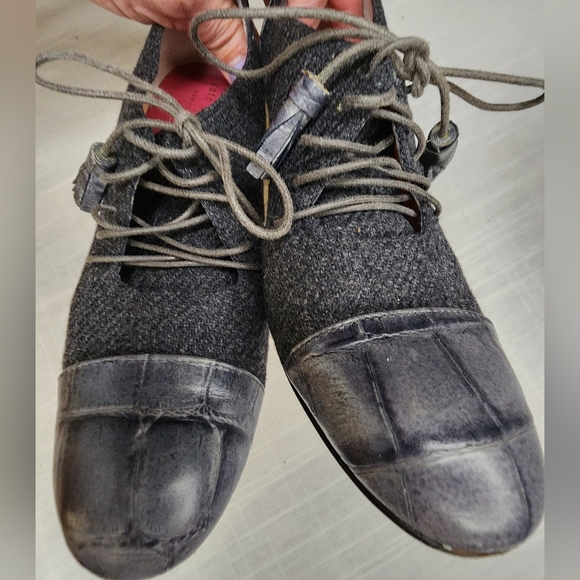 Kate Spade Lace up Heel Size 6 - Picture 3 of 9